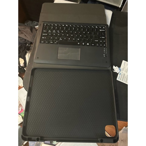 iPad Pro 12.9 Case with Keyboard Case Trackpad 7 Color Backlit Pencil Holder - Picture 9 of 10